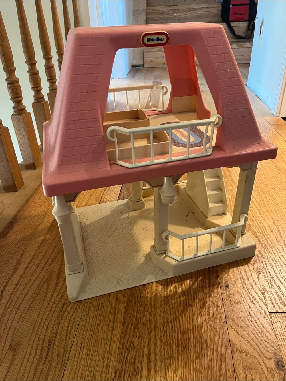 Little Tikes Pink & Cream Dollhouse Playset